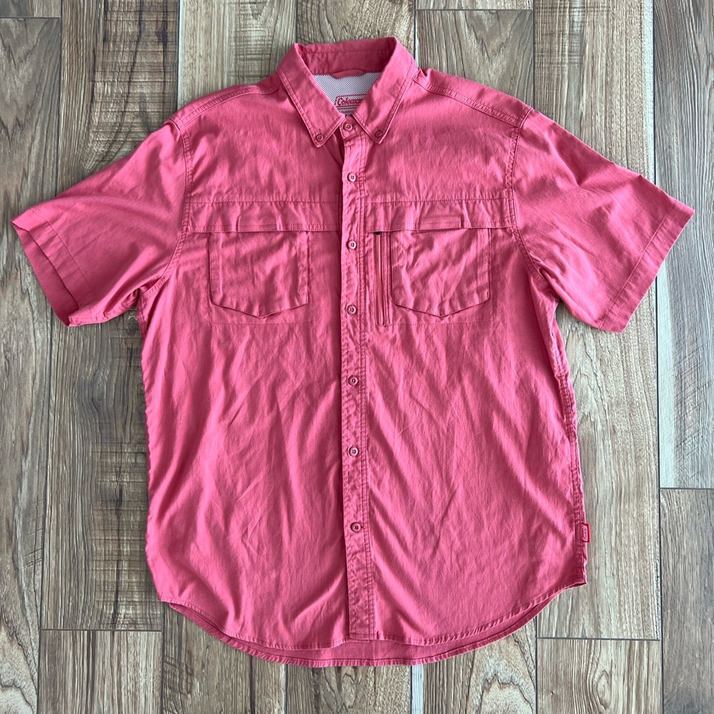 Men’s Coleman The Outdoor Company Short Sleeve Button Down Size Large Red